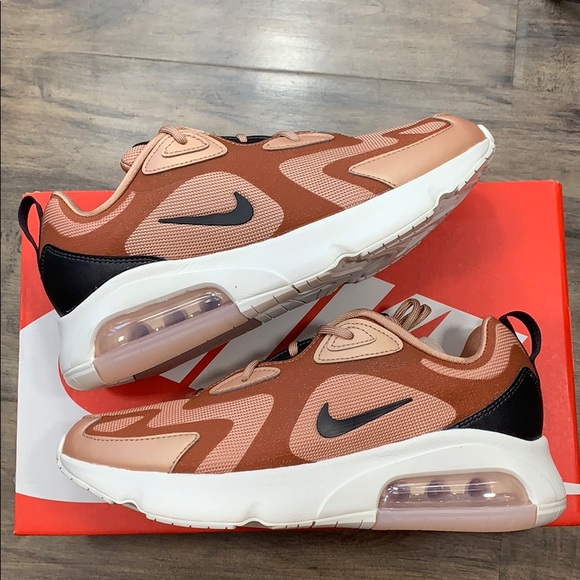 W AIR MAX 200 running shoes - Picture 3 of 16